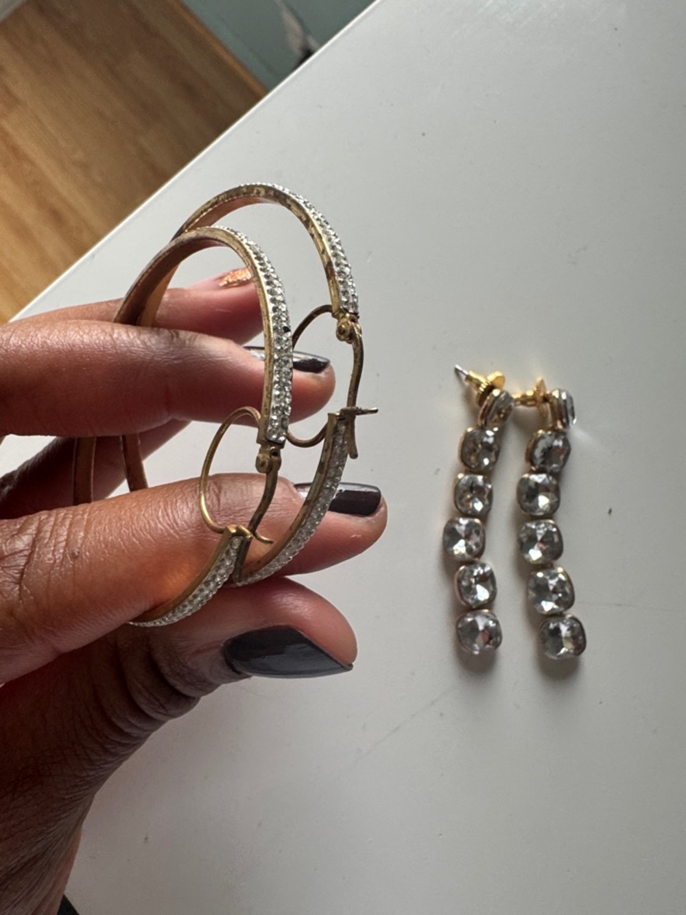 Gold Earring Set 💎 - Picture 2 of 7